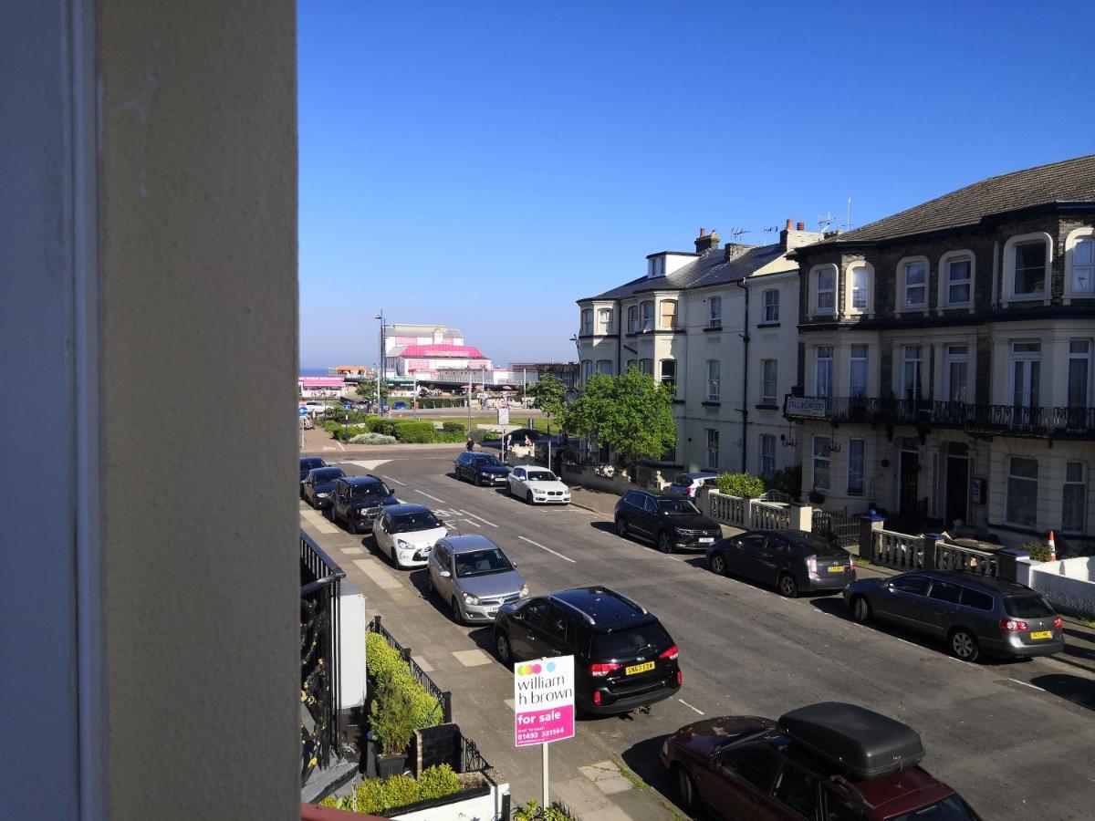 Cavendish House Hotel Great Yarmouth Ngoại thất bức ảnh